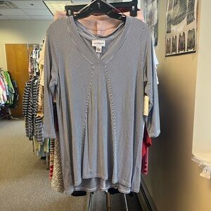 Peck & Peck Women's Striped Tunic - Black and White